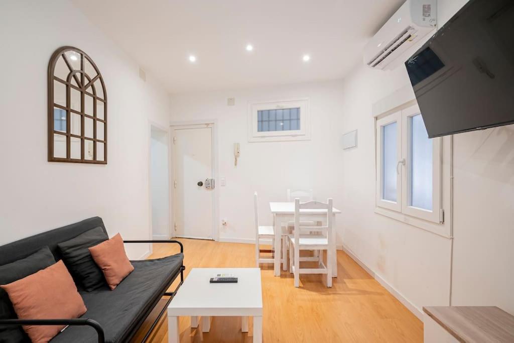 מדריד Espiritu Santo, Comodidad Para 2 En Malasana מראה חיצוני תמונה